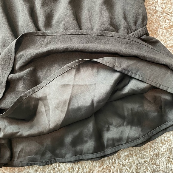 2B BEBE BLACK STUDDED Peplum See Through Top Size Medium - Picture 4 of 7